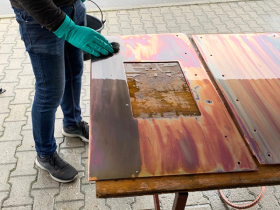 Brünieren der Kupferplatten