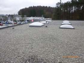 Bekieste Dachfläche